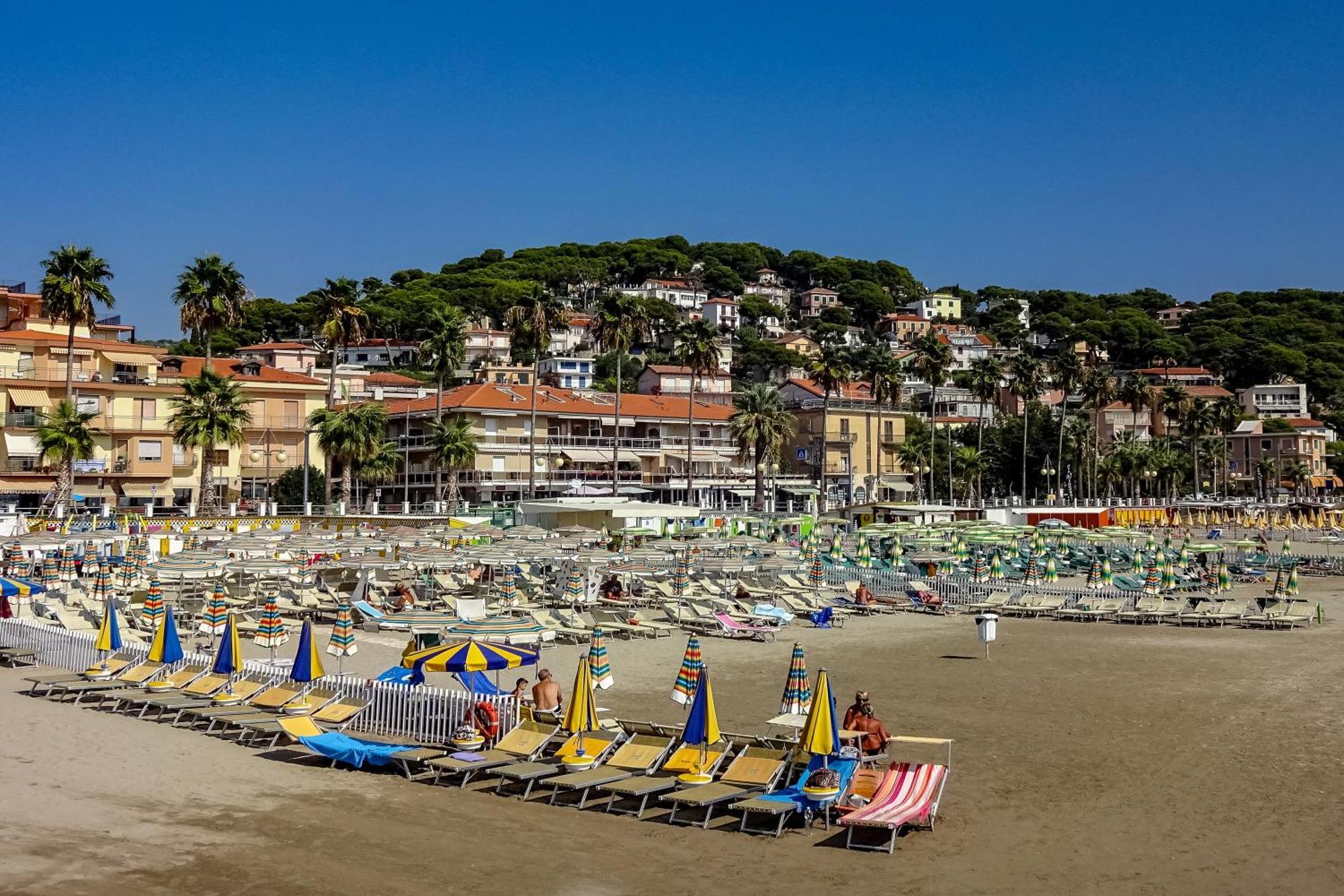 Laigueglia Beach - Happy Rentals Dış mekan fotoğraf